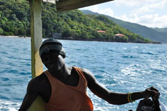 A tripulação de nosso barco em Labadee, na costa norte do Haiti